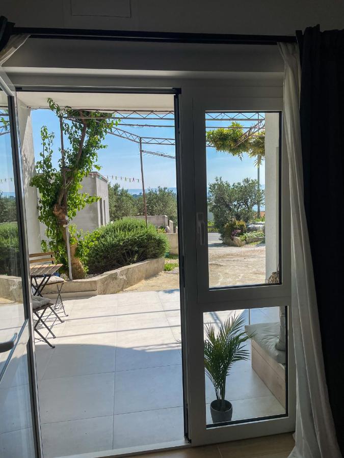 Modern Studio Overlooking Downtown Makarska Exterior photo