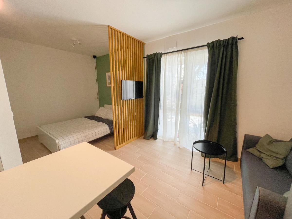 Modern Studio Overlooking Downtown Makarska Exterior photo